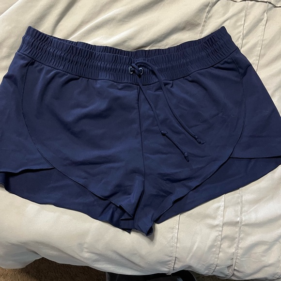 Athleta Navy Women's Shorts - Picture 1 of 3